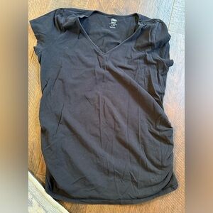 Old Navy Basic Maternity Tees black size L.  V Neck